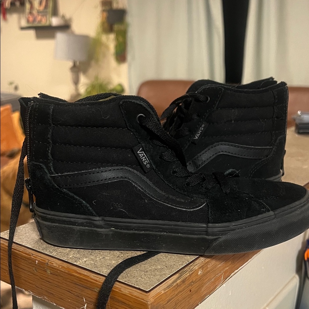 Vans Classic Black High-Tops